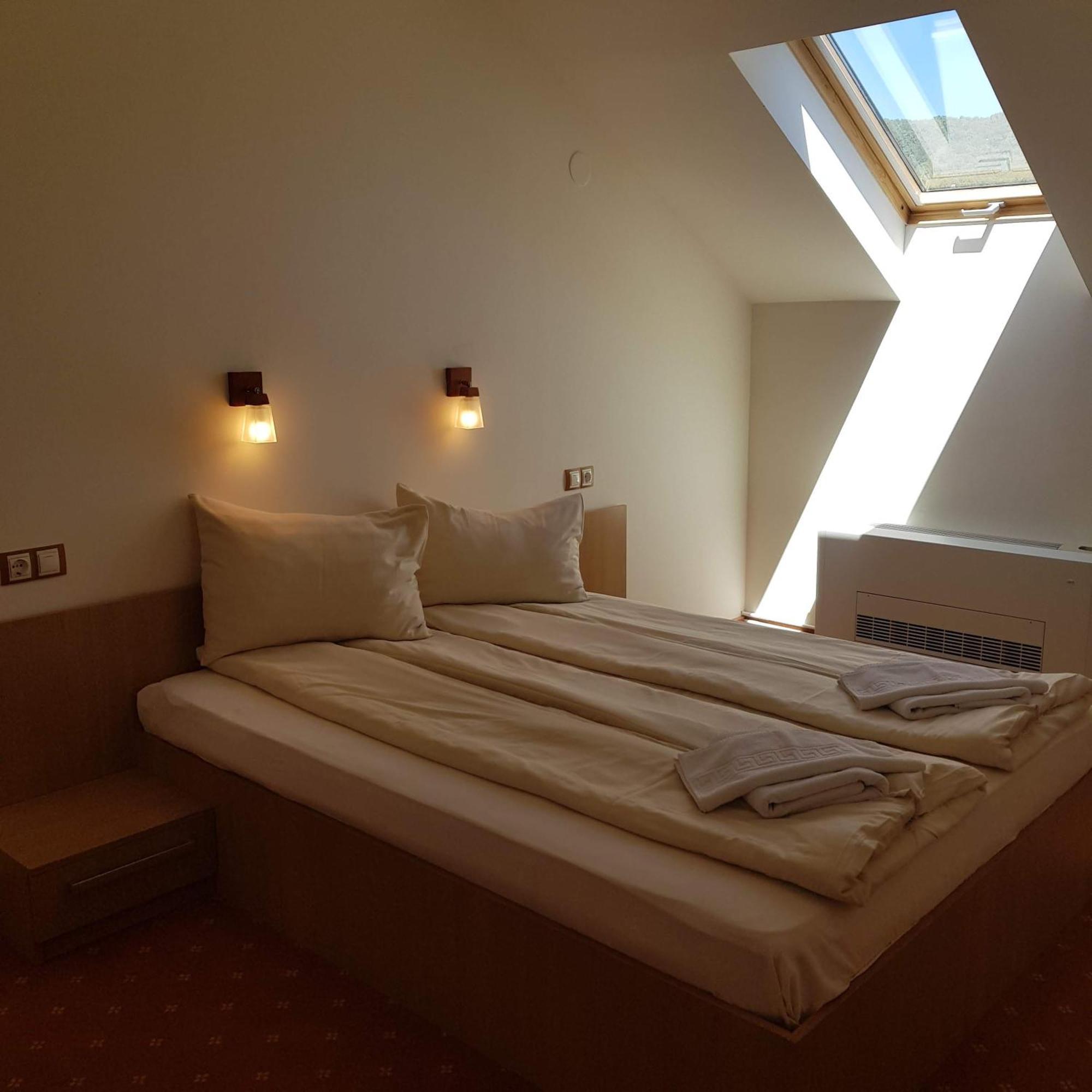 Motel Vector Acatari Luaran gambar