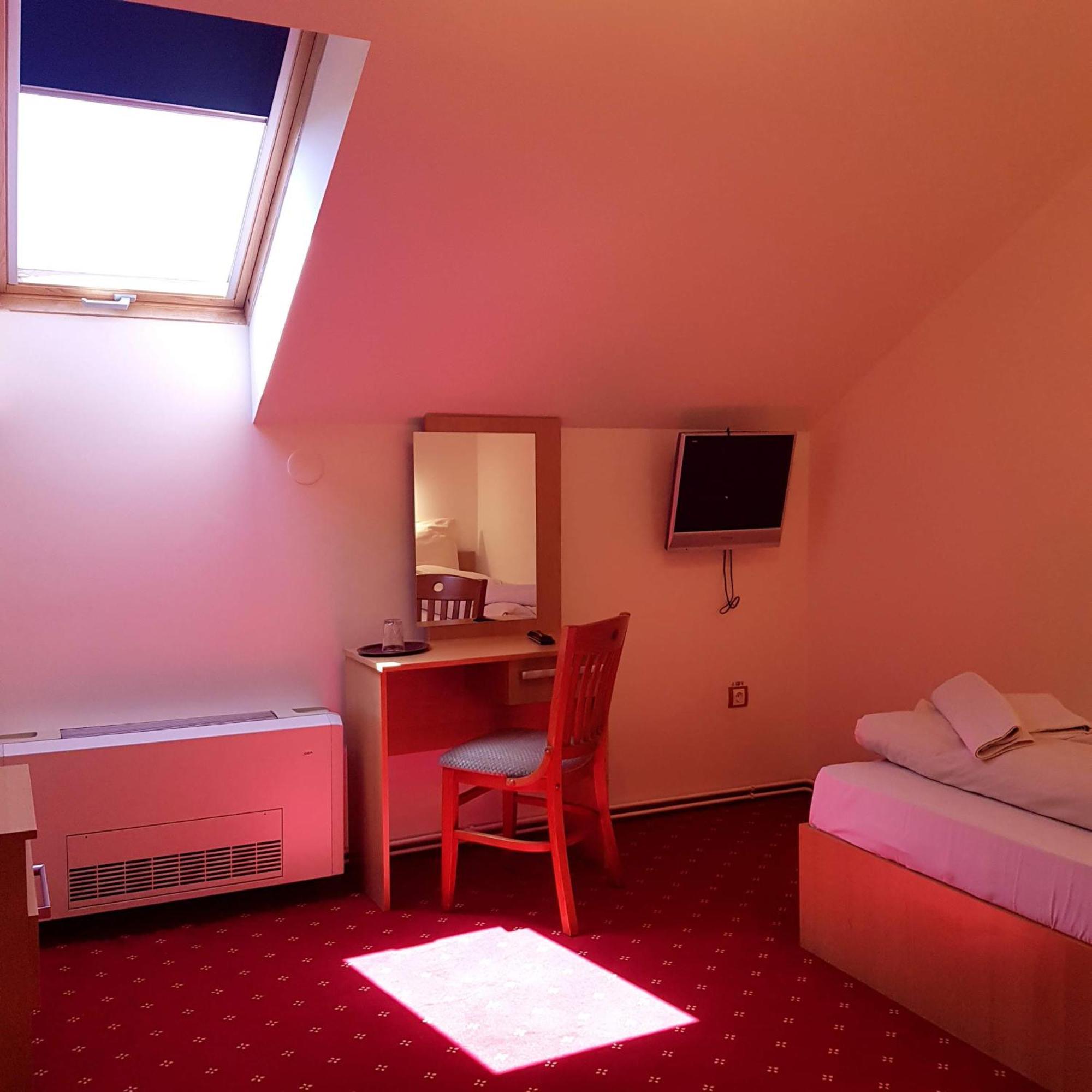 Motel Vector Acatari Luaran gambar