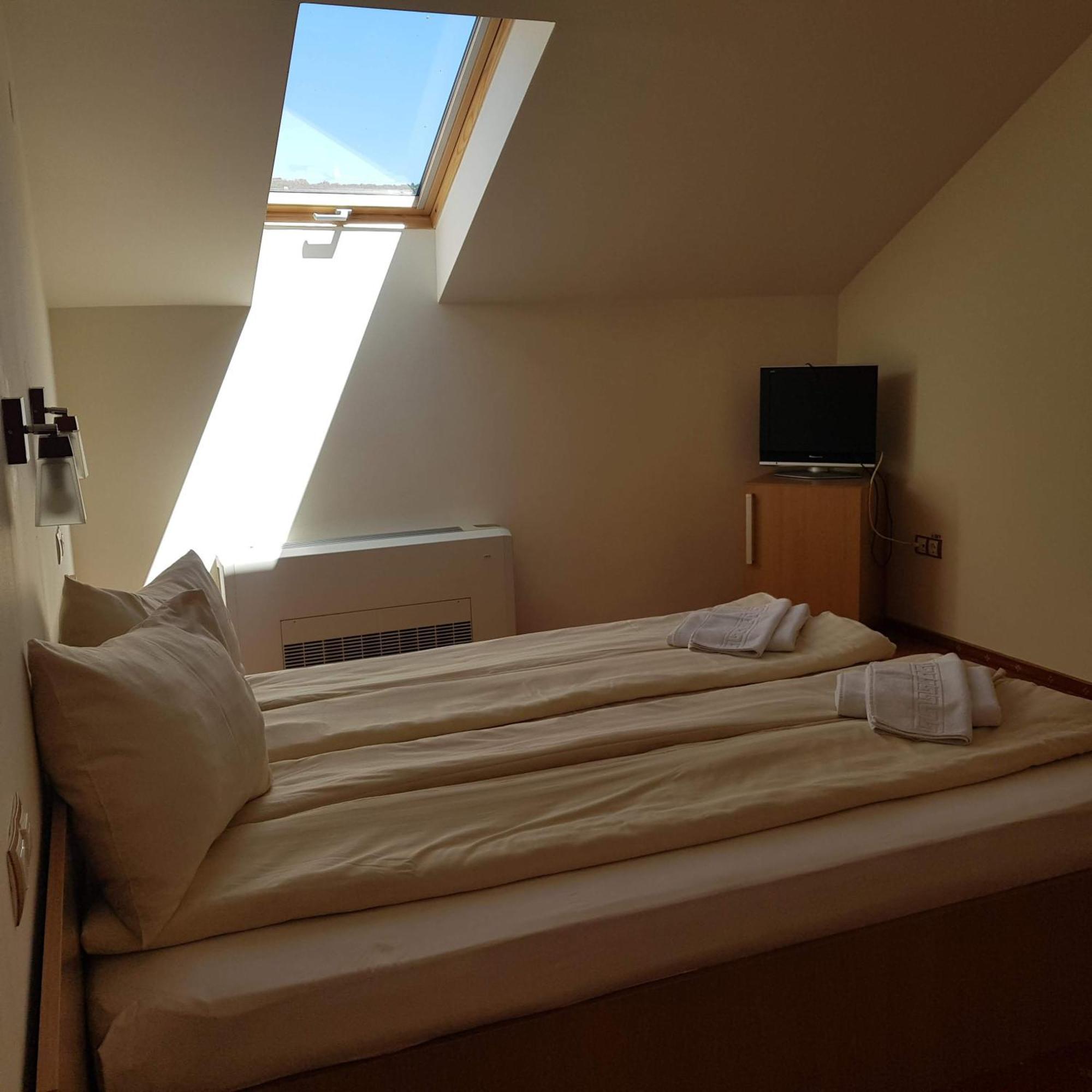 Motel Vector Acatari Luaran gambar
