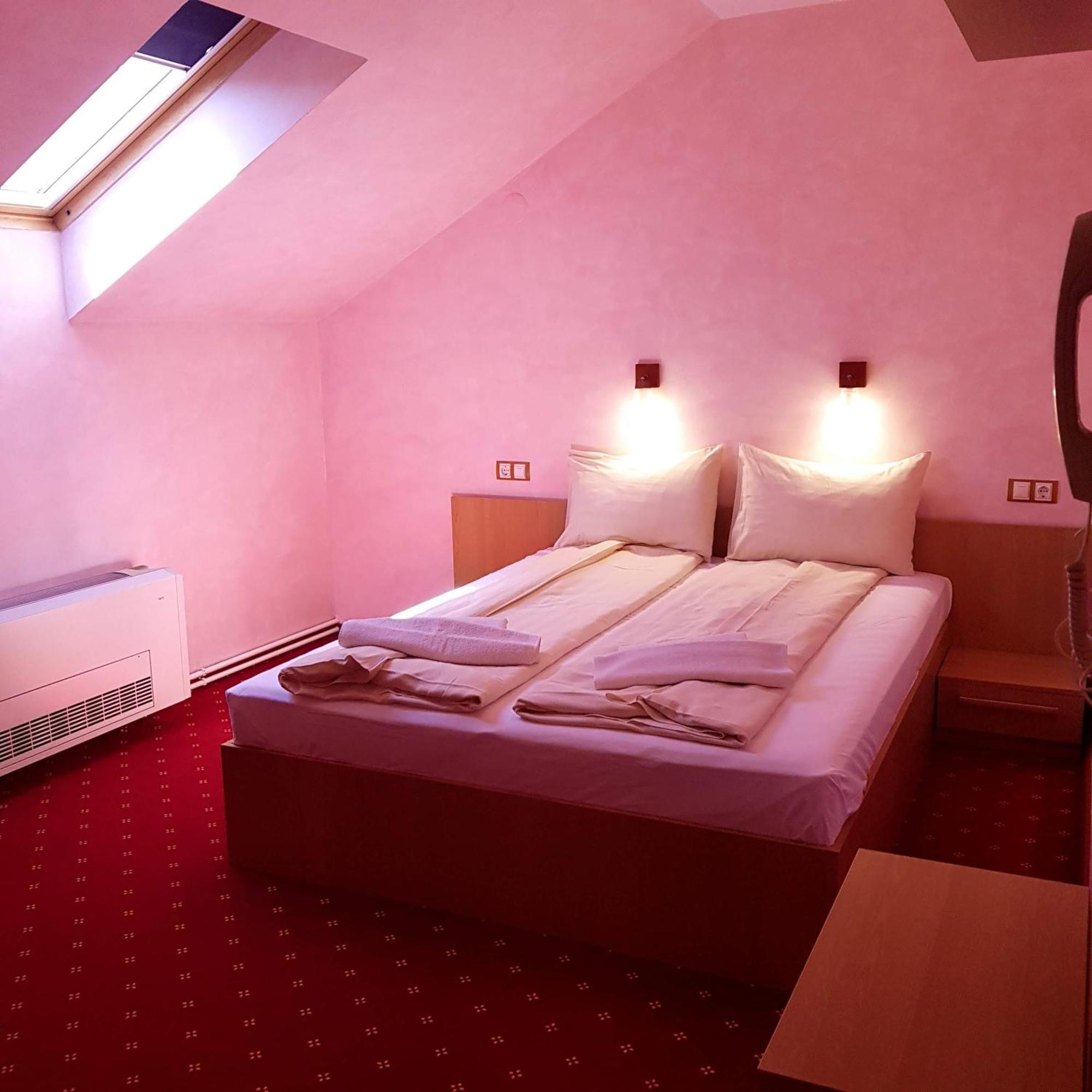 Motel Vector Acatari Luaran gambar