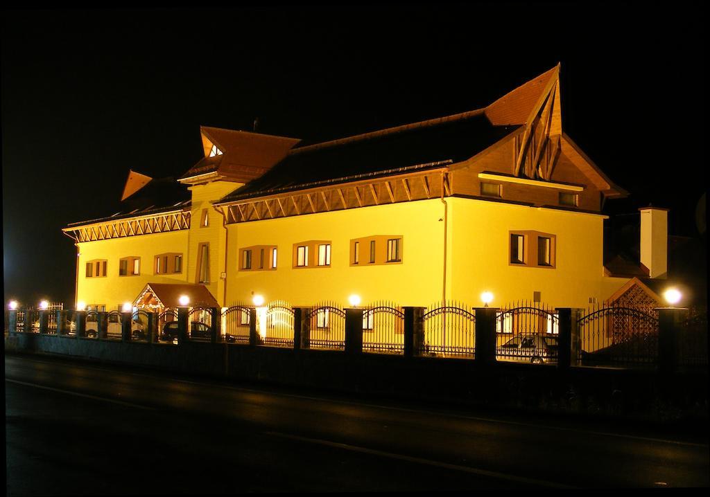 Motel Vector Acatari Luaran gambar